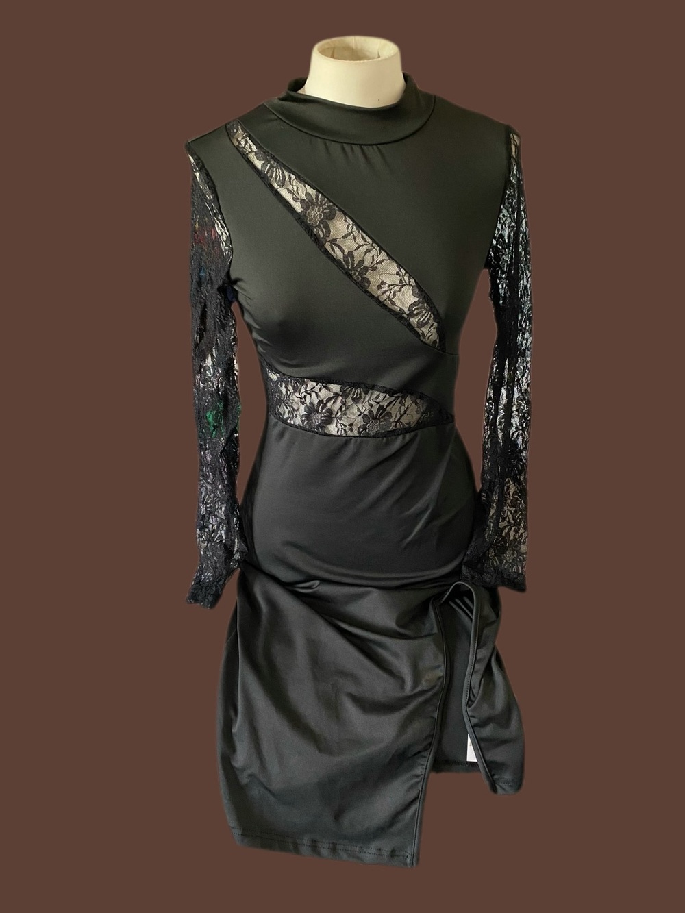 Elegant Black Long-Sleeve Lace Panel Dress